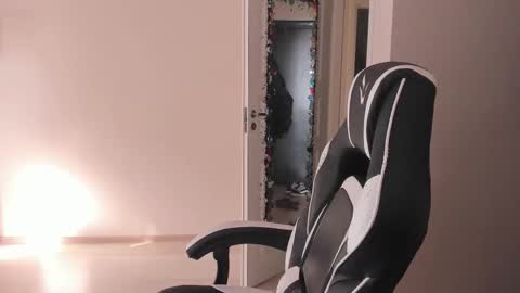 Ray online show from 09/14/25, 07:18