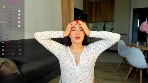 Laura online show from 05/13/26, 02:42