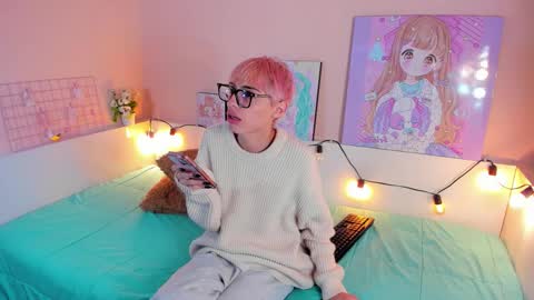 Snapshot of strawberry_kitty_ chatting on 11/10/25, 03:27 strawberry_kitty_ online show from 11/10/25, 03:27