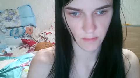 Strawberry Storm online show from 05/05/26, 09:01