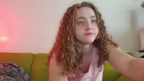 Snapshot of strawberrylotsacake chatting on 09/28/25, 02:33 Strawberrylotsacake online show from 09/28/25, 02:33