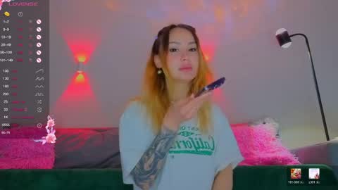 Tati and Lola online show from 05/29/26, 06:44