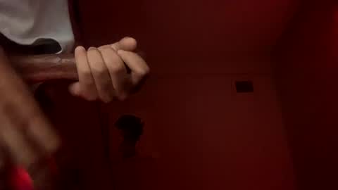 Snapshot of strictlysoloo chatting on 01/02/25, 09:54 strictlysoloo online show from 01/02/25, 09:54