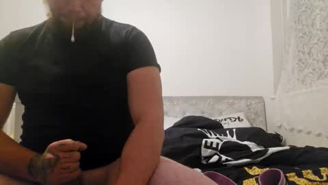 strightman28 online show from 10/12/25, 01:37