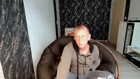 stringslave02 online show from 09/14/25, 05:01