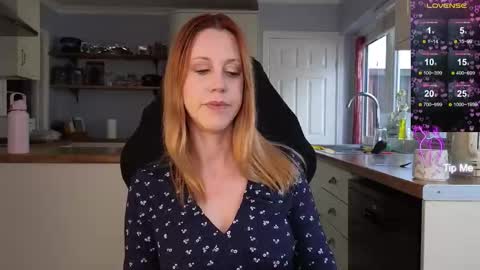 Amorina online show from 09/22/25, 12:51