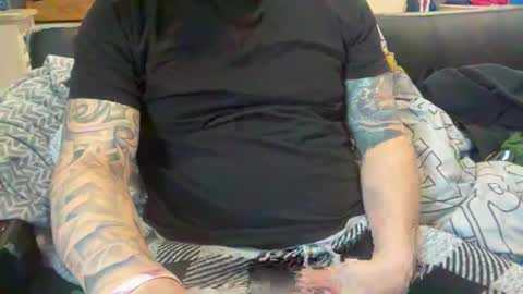 Snapshot of stroking33again chatting on 01/24/25, 07:18 stroking33again online show from 01/24/25, 07:18