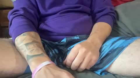 Snapshot of stroking33again chatting on 10/08/25, 12:58 stroking33again online show from 10/08/25, 12:58
