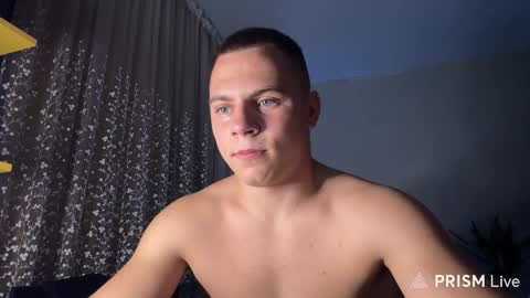 Snapshot of strong_baby chatting on 09/15/25, 08:20 Strong Baby online show from 09/15/25, 08:20