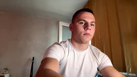 Snapshot of strong_baby chatting on 09/26/25, 02:32 Strong Baby online show from 09/26/25, 02:32