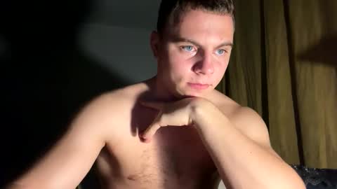 Snapshot of strong_baby chatting on 11/24/25, 08:08 Strong Baby online show from 11/24/25, 08:08