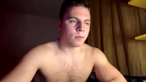 Snapshot of strong_baby chatting on 11/29/25, 06:33 Strong Baby online show from 11/29/25, 06:33