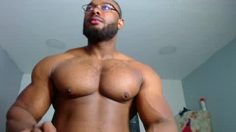 strong_george1 online show from 01/08/25, 11:09