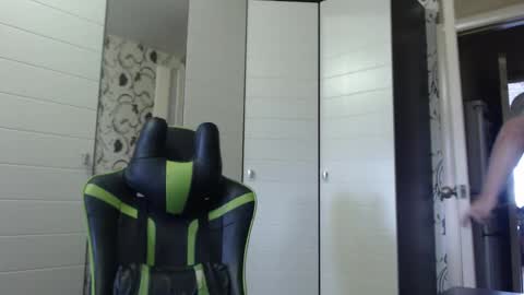 Alex online show from 10/16/25, 08:59