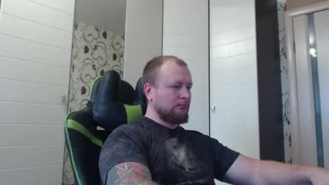 Snapshot of strongass18 chatting on 01/06/26, 10:08 Alex online show from 01/06/26, 10:08