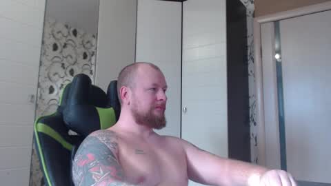 Snapshot of strongass18 chatting on 02/08/26, 11:02 Alex online show from 02/08/26, 11:02