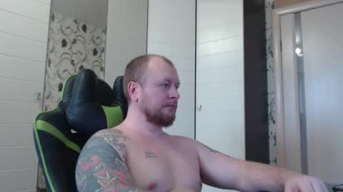 Snapshot of strongass18 chatting on 02/25/26, 08:46 Alex online show from 02/25/26, 08:46