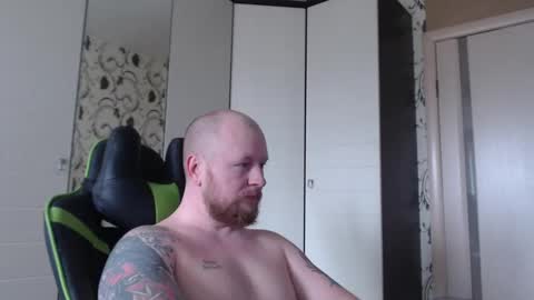 Snapshot of strongass18 chatting on 03/20/26, 09:03 Alex online show from 03/20/26, 09:03