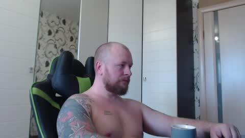 Snapshot of strongass18 chatting on 03/22/26, 12:19 Alex online show from 03/22/26, 12:19
