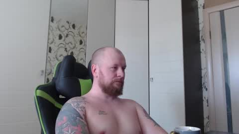 Snapshot of strongass18 chatting on 03/29/26, 10:37 Alex online show from 03/29/26, 10:37