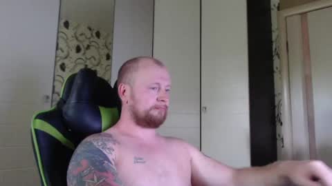 Snapshot of strongass18 chatting on 06/05/26, 11:49 Alex online show from 06/05/26, 11:49