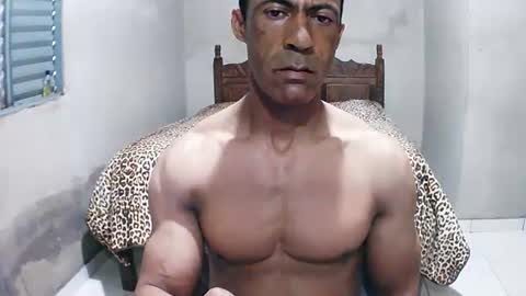 Snapshot of strongdaddyfantastic chatting on 08/02/26, 02:04 strongdaddyfantastic online show from 08/02/26, 02:04