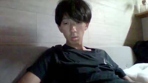 Snapshot of sttkm chatting on 10/12/25, 04:50 Asian boy online show from 10/12/25, 04:50