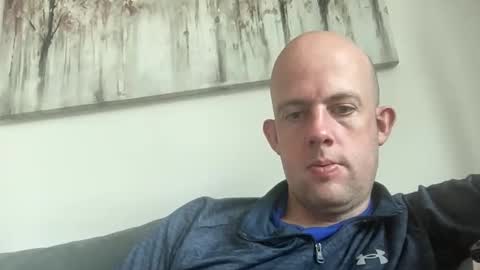 stuart_scotland online show from 05/12/26, 06:05