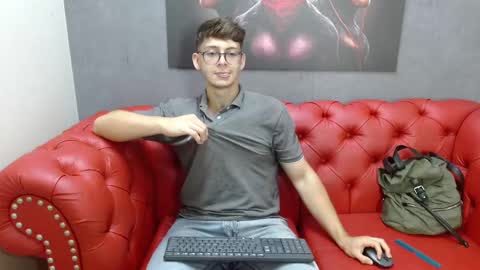 stuart_white online show from 09/23/25, 10:13