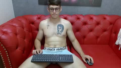 stuart_white online show from 09/27/25, 08:14