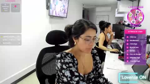 Snapshot of studcb_ chatting on 11/04/25, 11:15 studcb_ online show from 11/04/25, 11:15