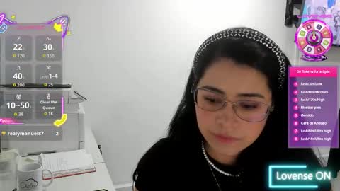 Snapshot of studcb_ chatting on 11/14/25, 05:22 studcb_ online show from 11/14/25, 05:22