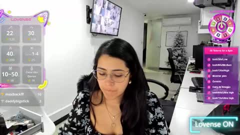 Snapshot of studcb_ chatting on 11/26/25, 12:55 studcb_ online show from 11/26/25, 12:55