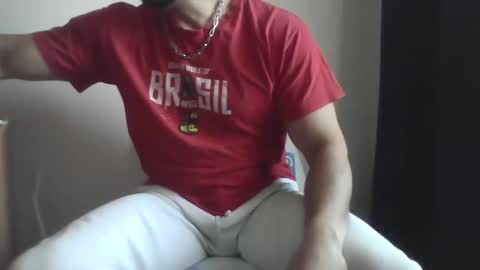 Snapshot of studdotcom chatting on 01/02/25, 10:16 Ero online show from 01/02/25, 10:16