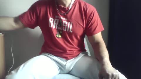 Snapshot of studdotcom chatting on 01/03/25, 10:41 Ero online show from 01/03/25, 10:41