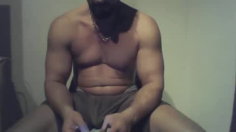 Snapshot of studdotcom chatting on 01/27/25, 04:54 Ero online show from 01/27/25, 04:54