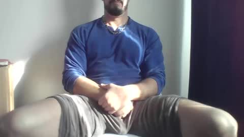 Snapshot of studdotcom chatting on 01/29/25, 08:29 Ero online show from 01/29/25, 08:29