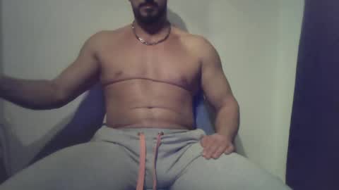 Snapshot of studdotcom chatting on 03/03/25, 06:01 Ero online show from 03/03/25, 06:01