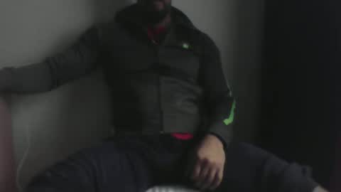 Snapshot of studdotcom chatting on 10/08/25, 09:18 Ero online show from 10/08/25, 09:18