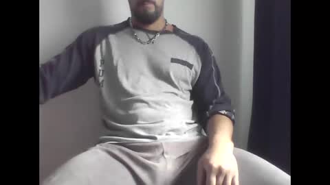 Snapshot of studdotcom chatting on 10/12/25, 09:41 Ero online show from 10/12/25, 09:41