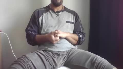 Snapshot of studdotcom chatting on 10/13/25, 09:09 Ero online show from 10/13/25, 09:09