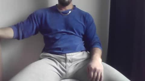 Snapshot of studdotcom chatting on 12/03/25, 10:35 Ero online show from 12/03/25, 10:35