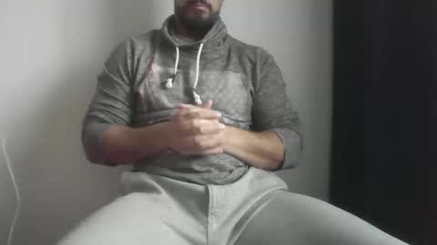 Snapshot of studdotcom chatting on 01/17/26, 10:42 Ero online show from 01/17/26, 10:42