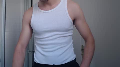 Stud From Paris online show from 01/17/26, 10:42