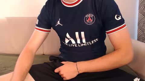 Stud From Paris online show from 06/02/26, 12:29