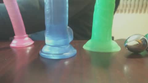 Snapshot of studinto chatting on 02/17/25, 10:51 BadBrad online show from 02/17/25, 10:51