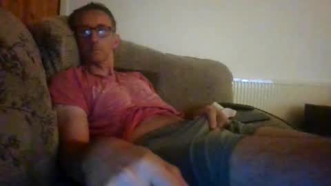 Snapshot of stuuuey73 chatting on 07/06/26, 02:30 stuuuey73 online show from 07/06/26, 02:30