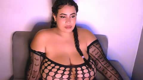 Snapshot of stweetemmac1 chatting on 05/22/26, 02:40 stweetemmac1 online show from 05/22/26, 02:40