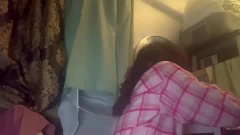 Snapshot of stxllaxcx chatting on 11/03/25, 12:06 stxllaxcx online show from 11/03/25, 12:06