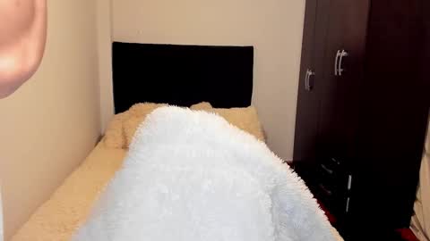 Snapshot of stylish_men chatting on 09/19/25, 05:02 stylish men online show from 09/19/25, 05:02